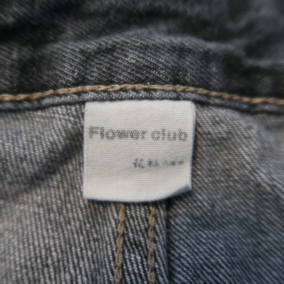 VINTAGE 90'S PATCHED AND EMBROIDERED SHORTS-SIZE L - Picture 5 of 7